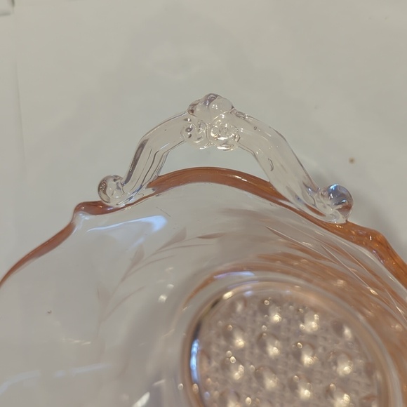 Depression Glass Bowl - Picture 2 of 6